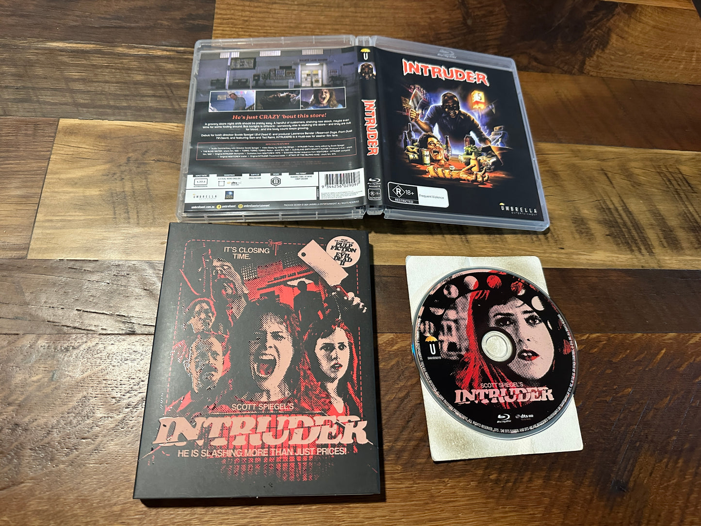 Intruder (Blu ray, Umbrella Entertainment, Slipcover, Region B)