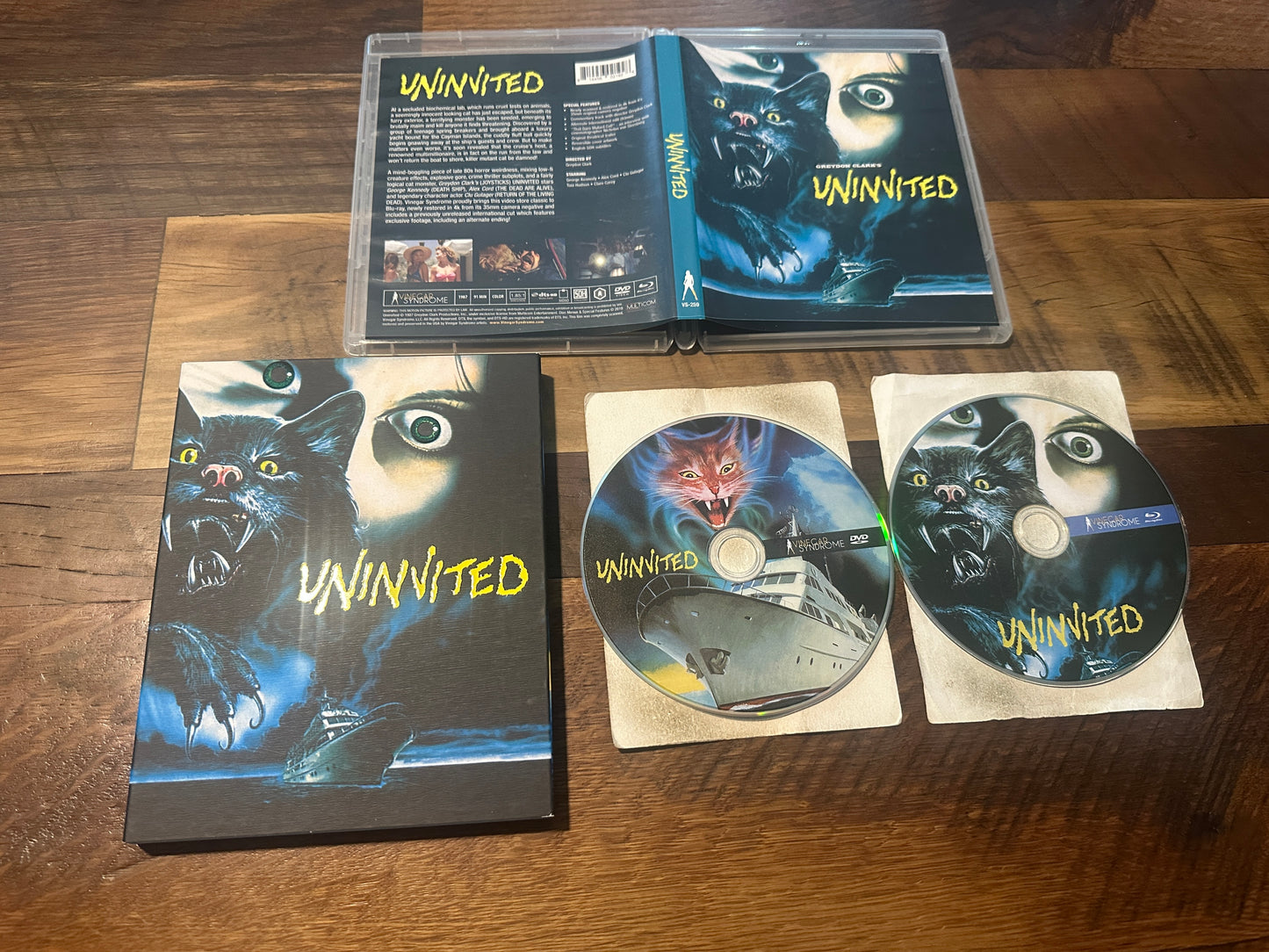 Uninvited (Blu ray/DVD, Vinegar Syndrome, Original Slipcover, 80’s Classic)