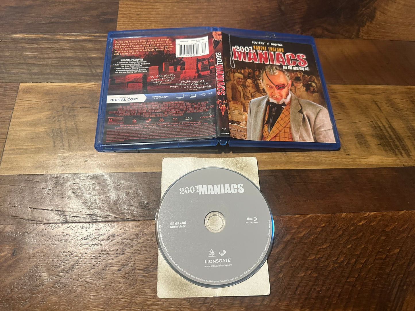 2001 Maniacs (Blu Ray, Lionsgate, Robert Englund Classic, No Digital)