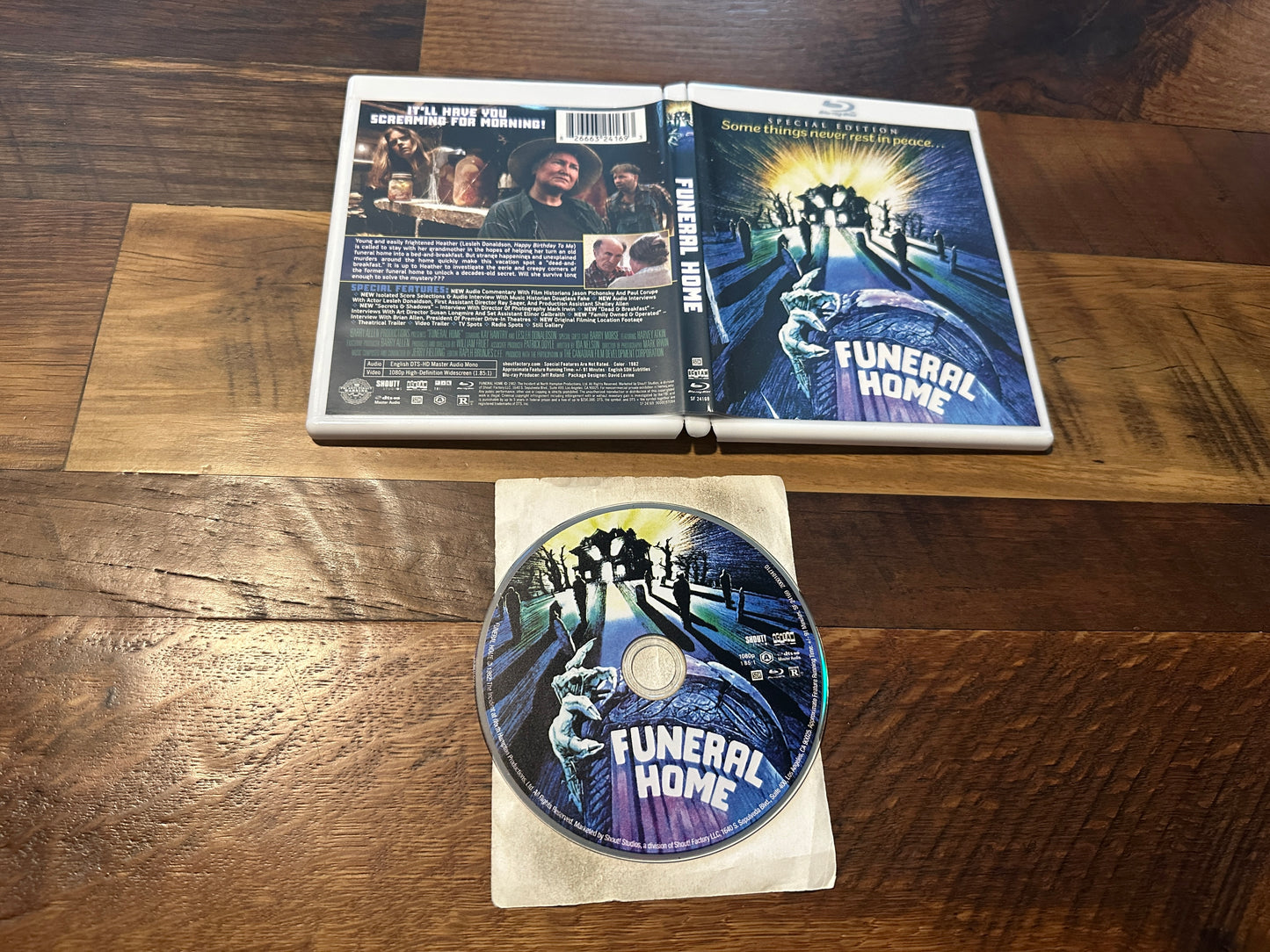 Funeral Home (Blu ray, Scream Factory, Special Edition, 80’s Horror)