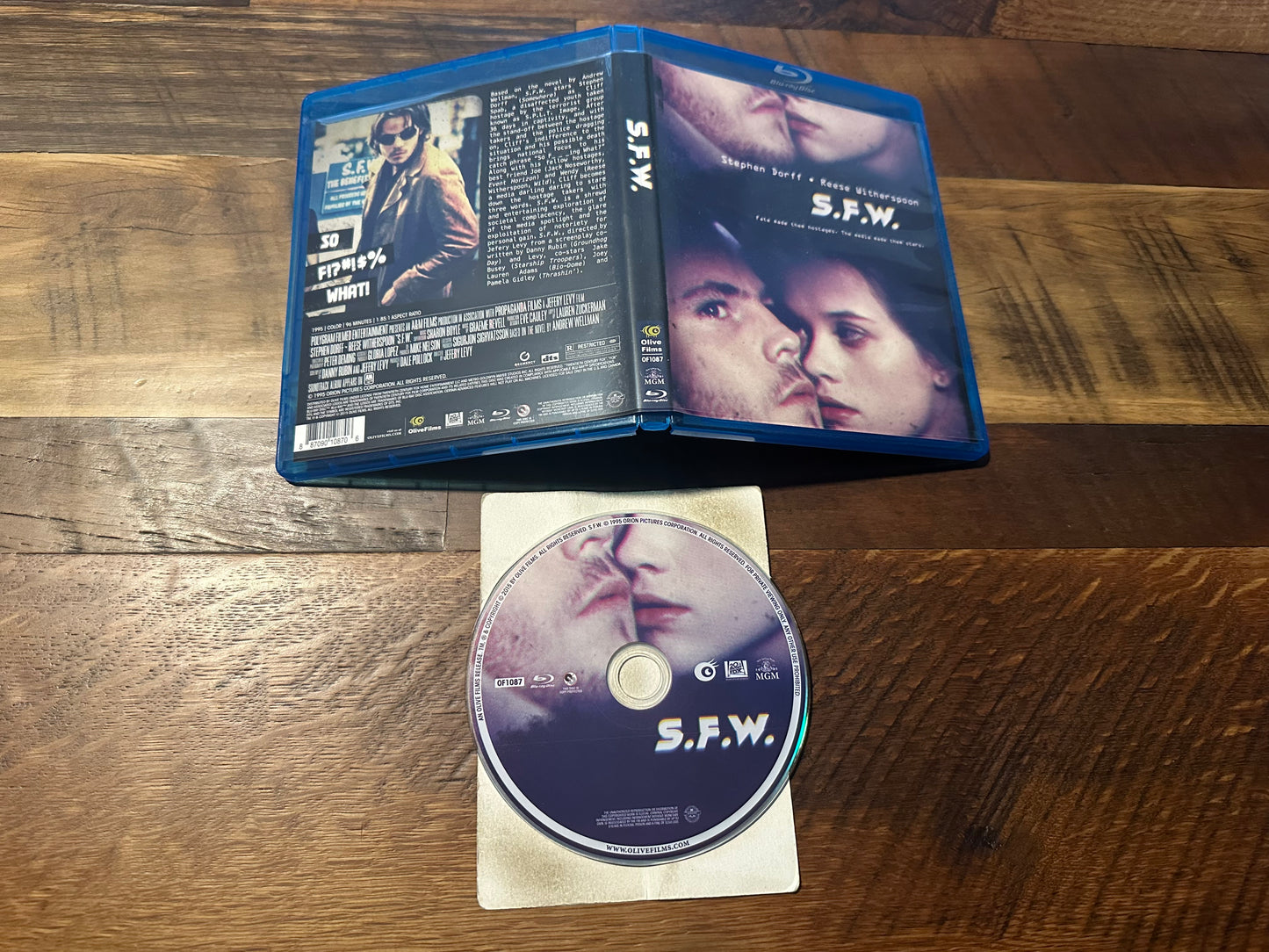 S.F.W. Blu ray-Olive Films-Reese Witherspoon 90’s Classic-Widescreen-