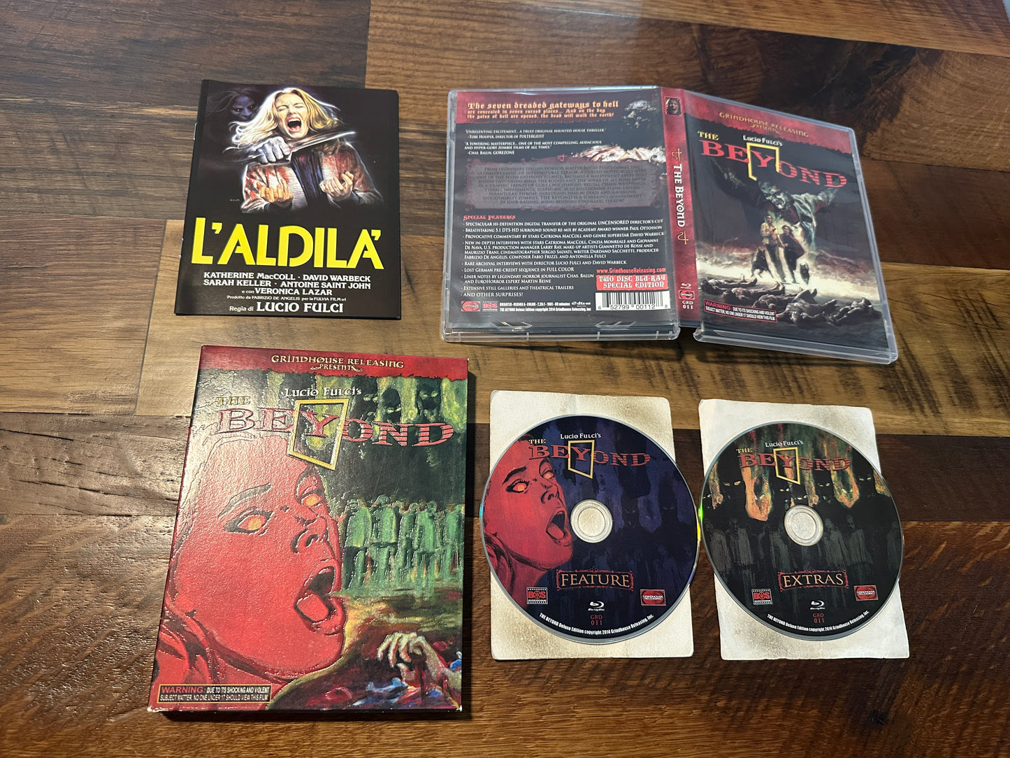 The Beyond (Blu ray, Blue Underground, Glow In the Dark Slipcover)