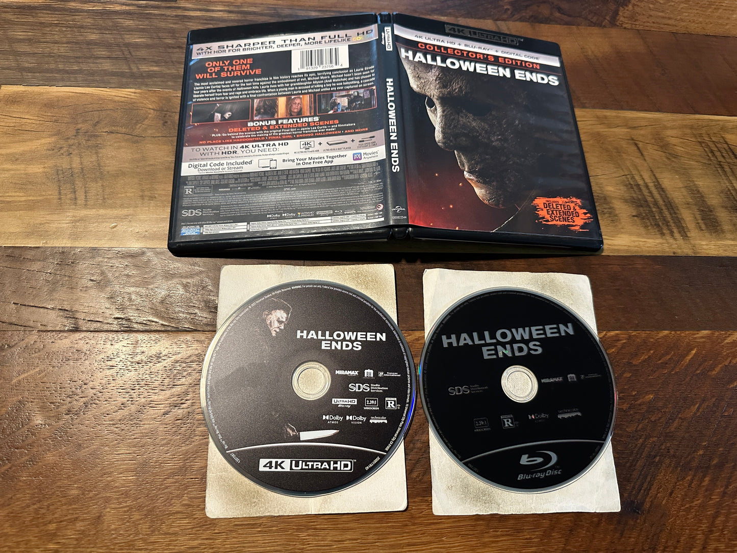 Halloween Ends (4K Ultra HD, Universal, Collector’s Edition, No Digital)