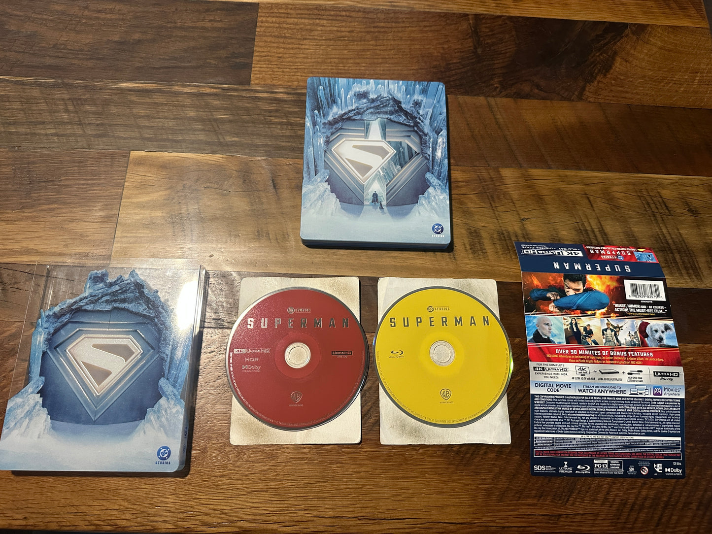 Superman 2025 (4K Ultra HD/Blu ray, Steelbook, Slipcover, 2 Disc, No Digital)
