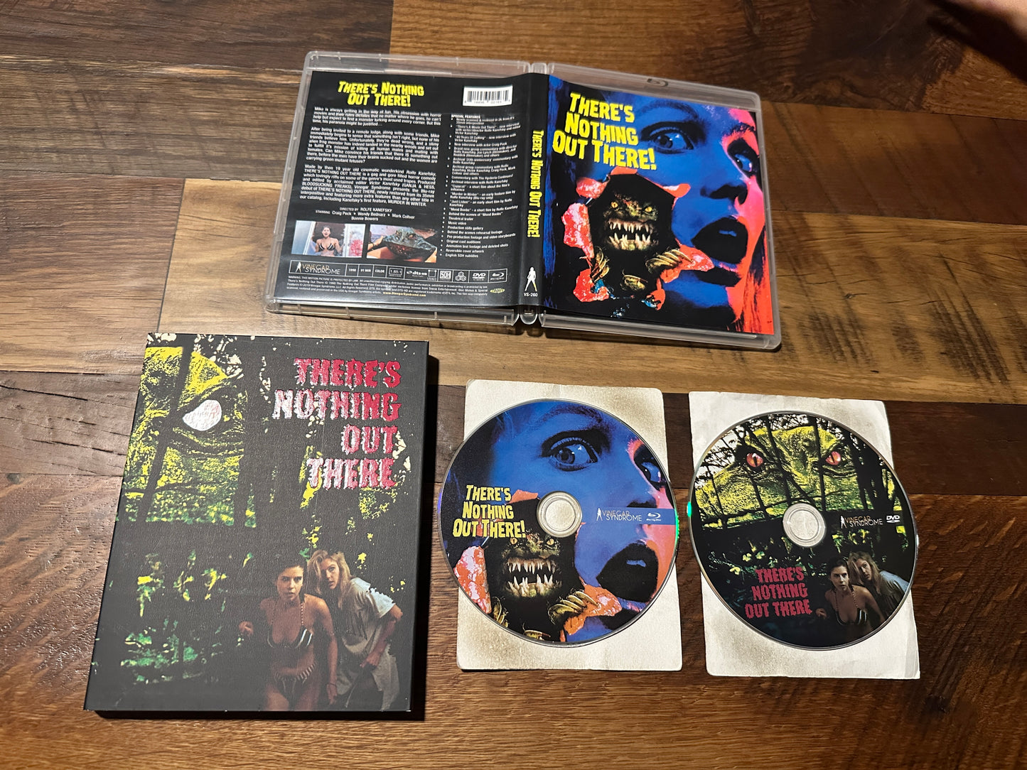 There’s Nothing out There! Blu ray/DVD-Vinegar Syndrome-2 Disc-90’s Horror