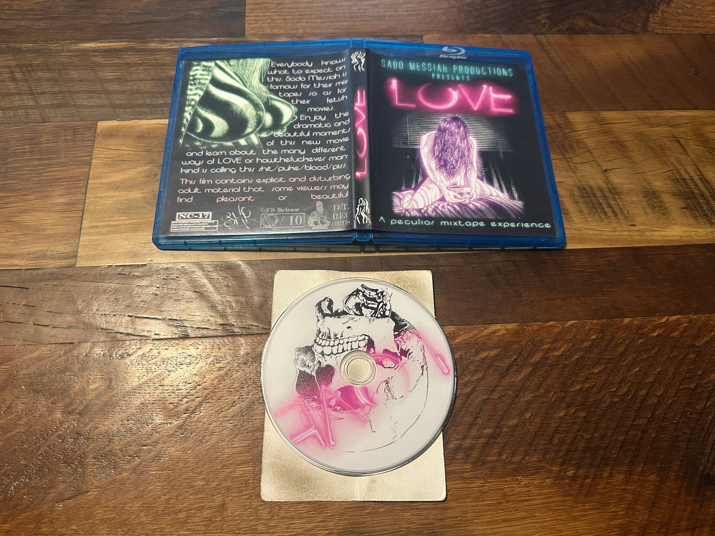 Love (BD-R Sado Messiah Productions, Disturbing Mix Tape, Obscure)