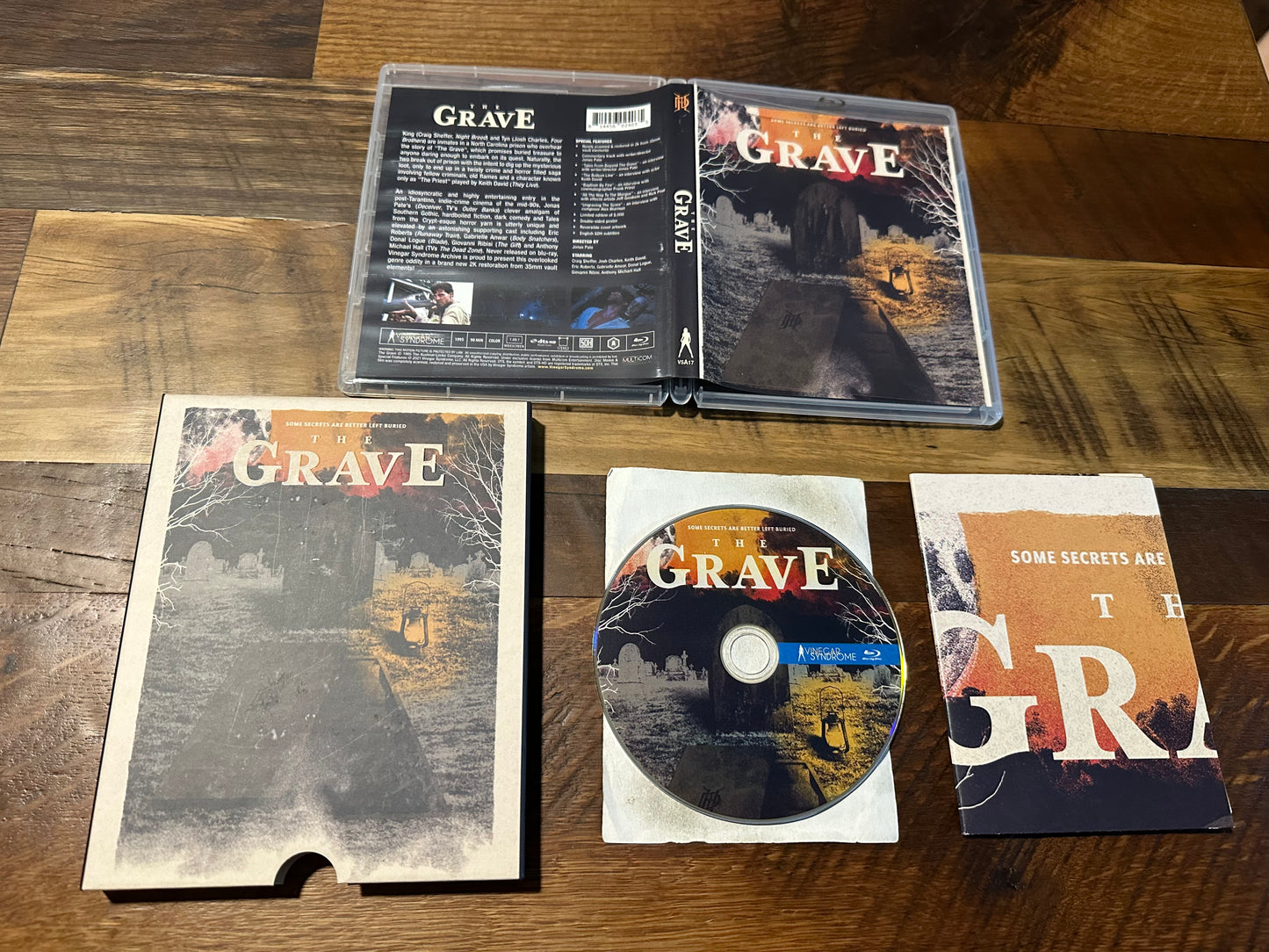 The Grave Blu ray-Vinegar Syndrome-Slipcover-Classic Horror-