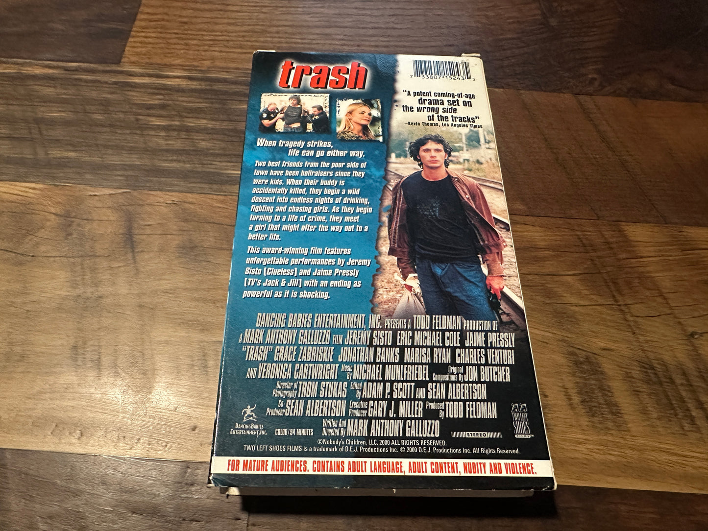 Trash VHS-Two Left Shoes Film-Slipcase-2000 Classic-Jamie Pressly