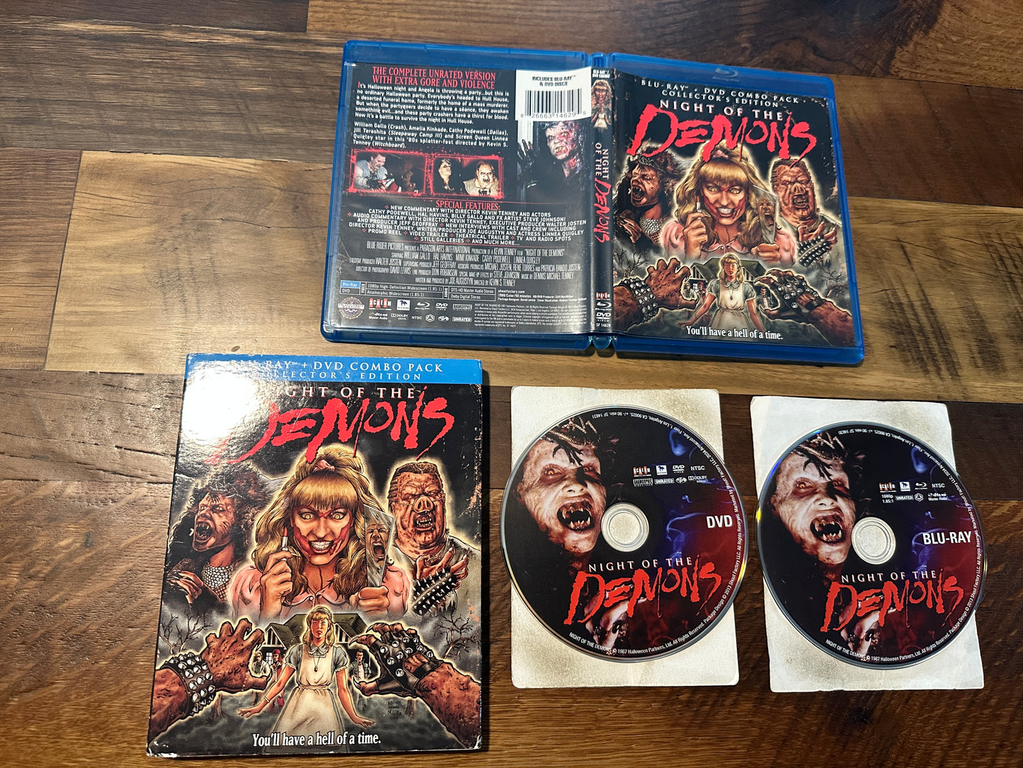 Night of the Demons Blu ray/DVD*Scream Factory*Collector Ed*Slipcover*