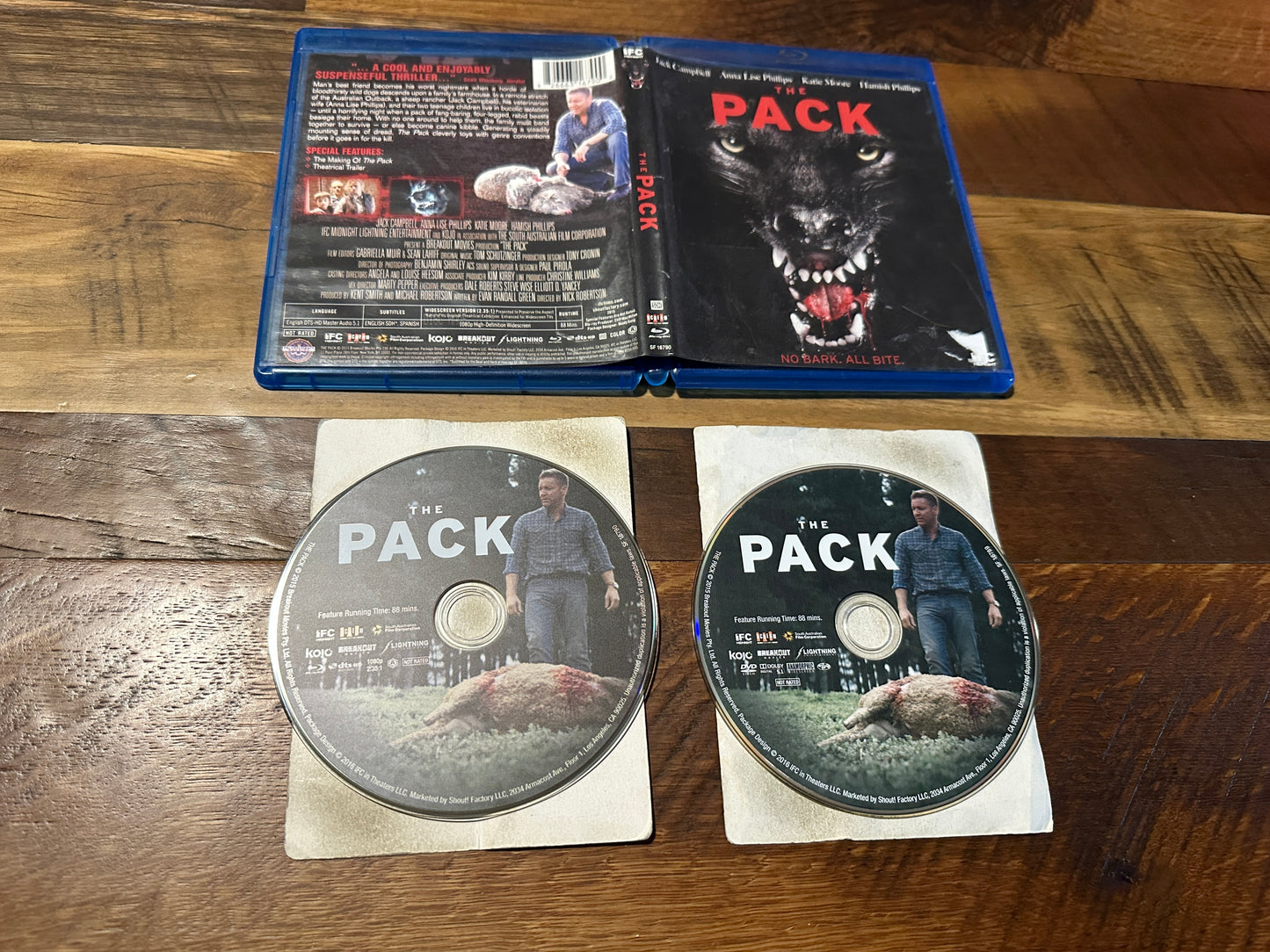 The Pack (Blu ray, Scream Factory, 2015 Classic Horror, Widescreen)