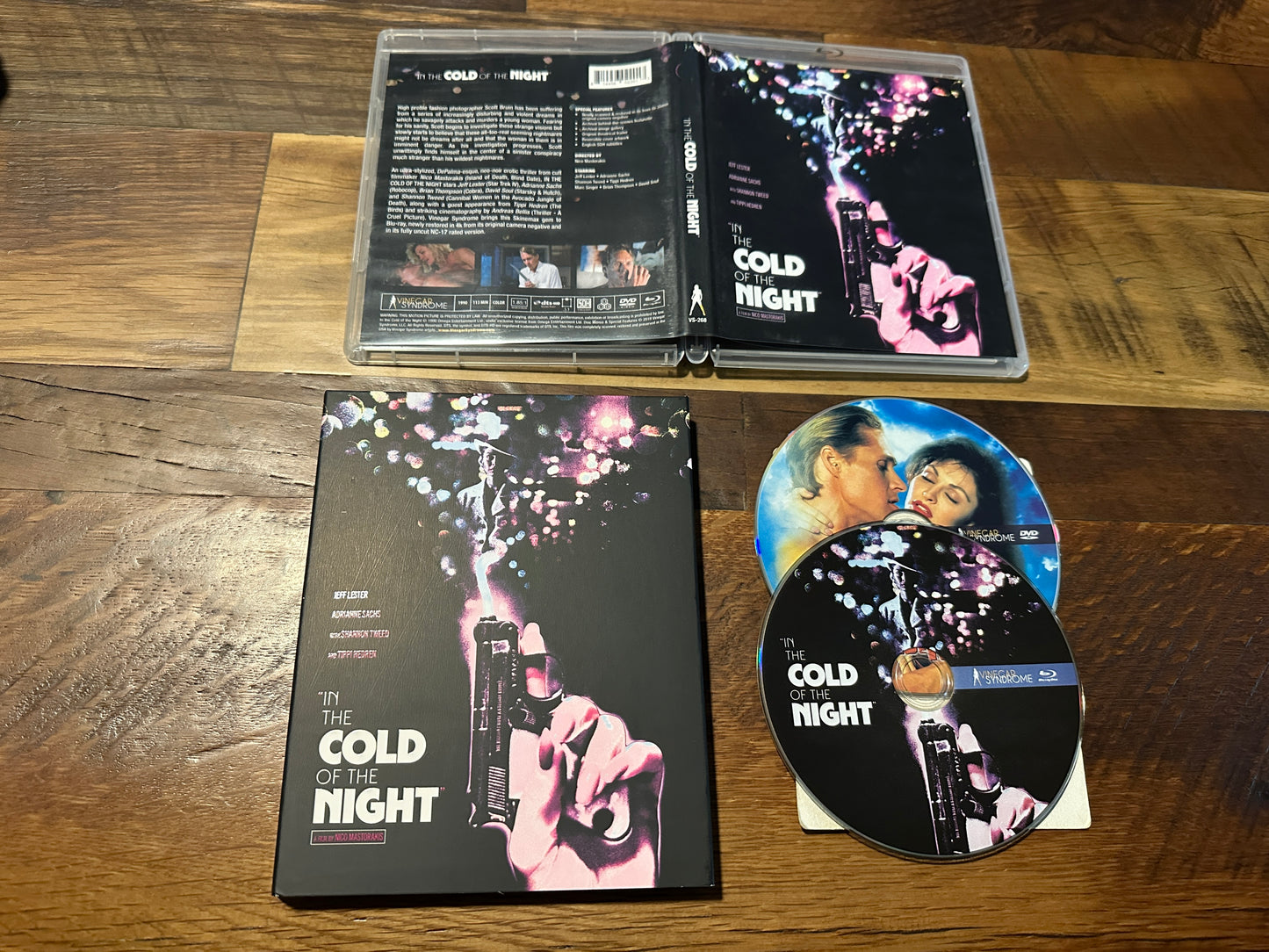 In The Cold Of the Night Blu ray-Vinegar Syndrome-Slipcover-2 Disc-