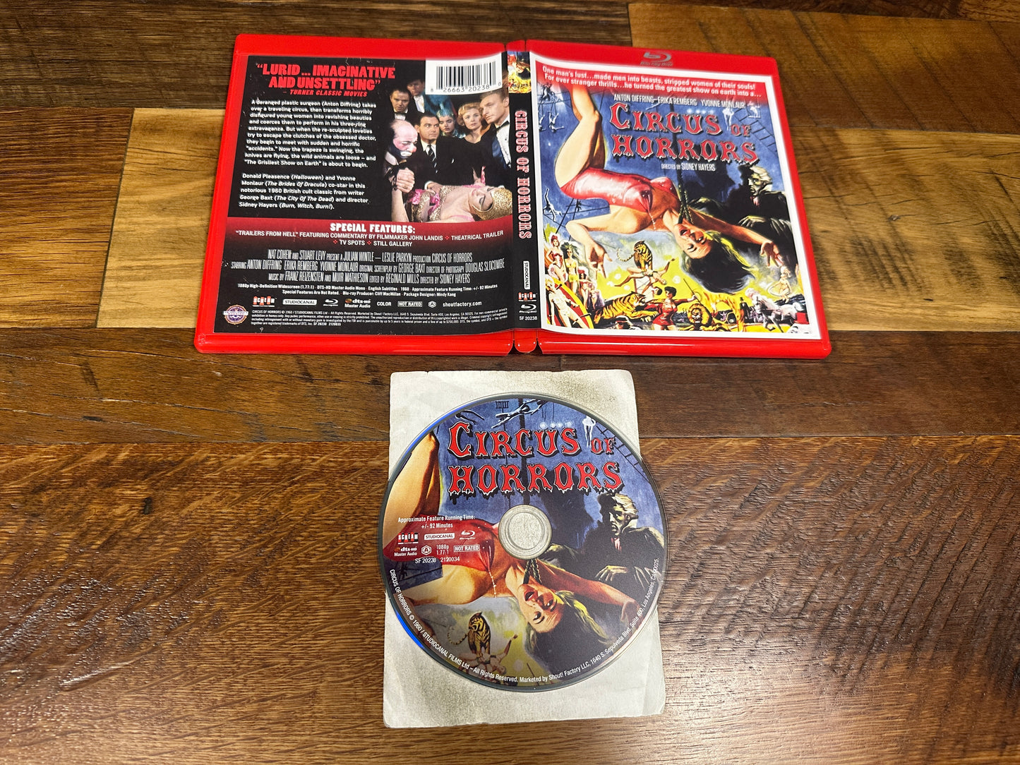 Circus of Horrors (Blu ray, Scream Factory, 60’s Horror, Widescreen)
