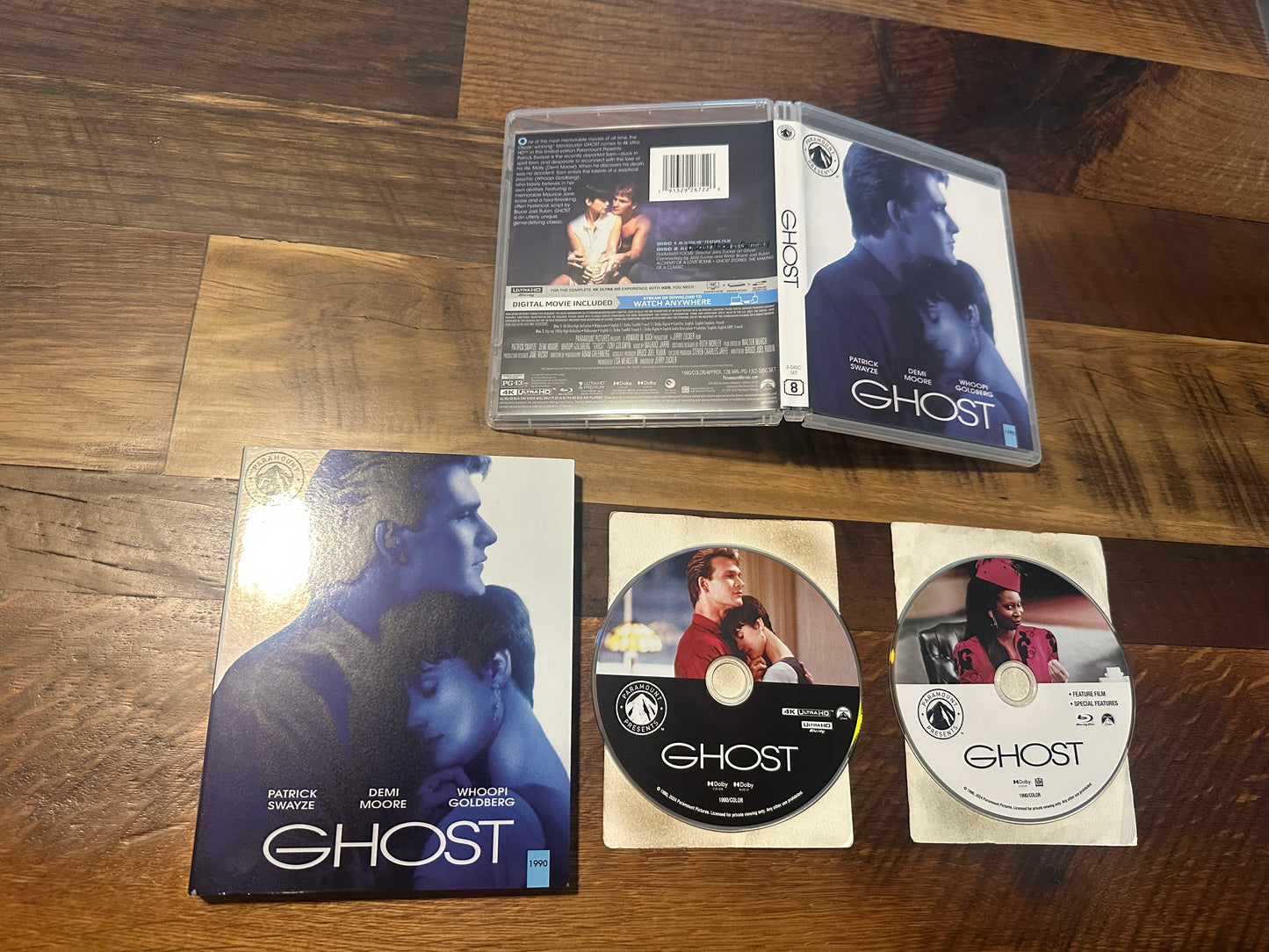 Ghost 4K Ultra HD/Blu ray-Paramount Presents-Slipcover-2 Disc-
