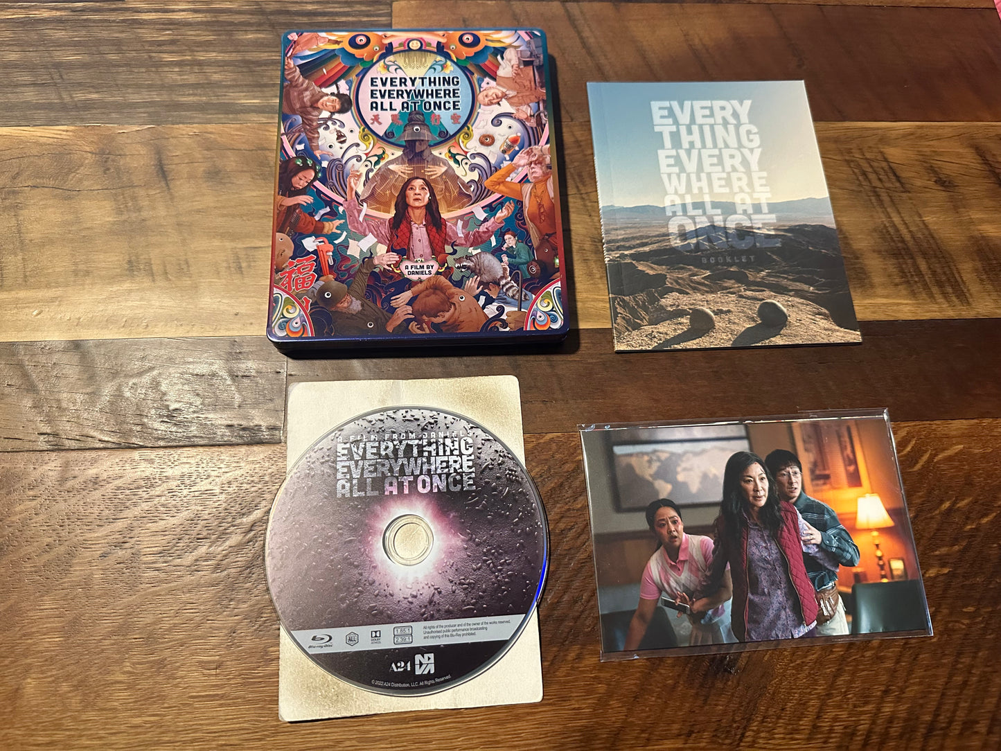 Everything Everywhere All At Once Blu ray-A24-Steelbook-Booklet