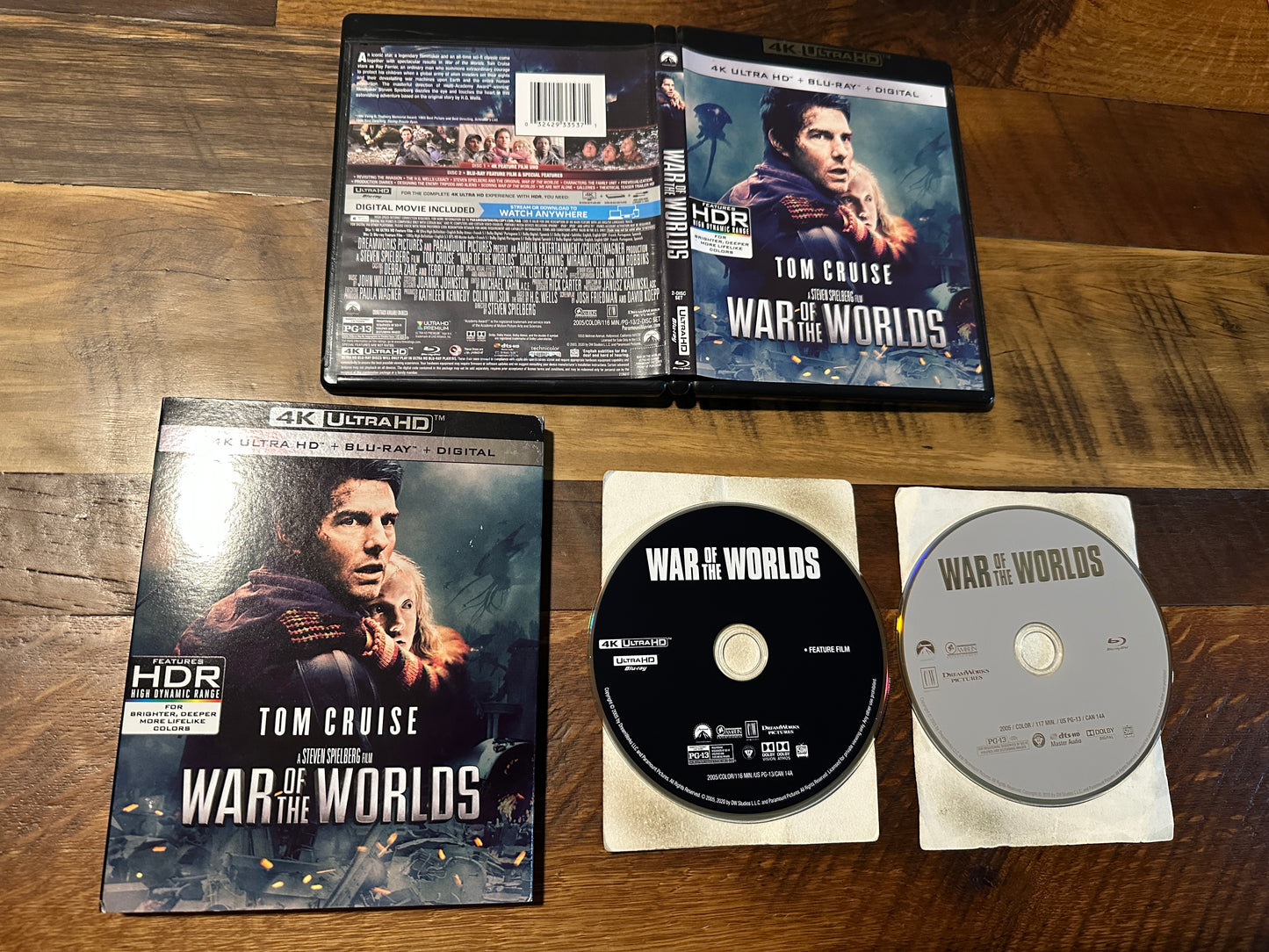 War of the Worlds 2005 (4K Ultra HD/Blu ray, Slipcover, Tom Cruise, No Digital)