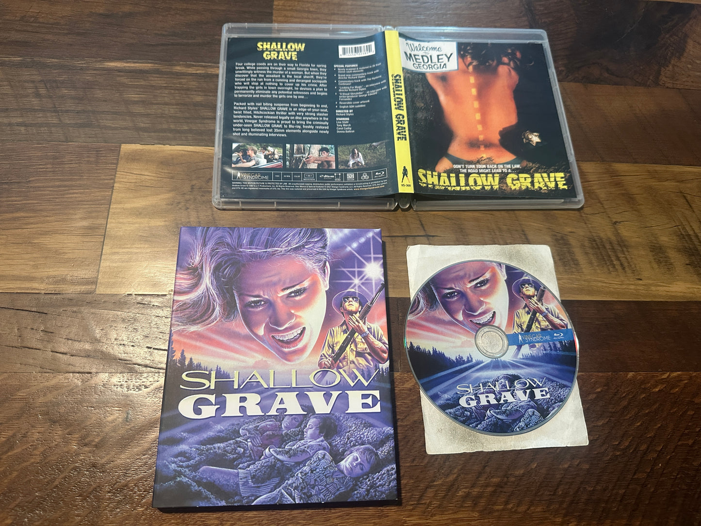 Shallow Grave (Blu ray, Vinegar Syndrome, Slipcover, 80’s Classic)