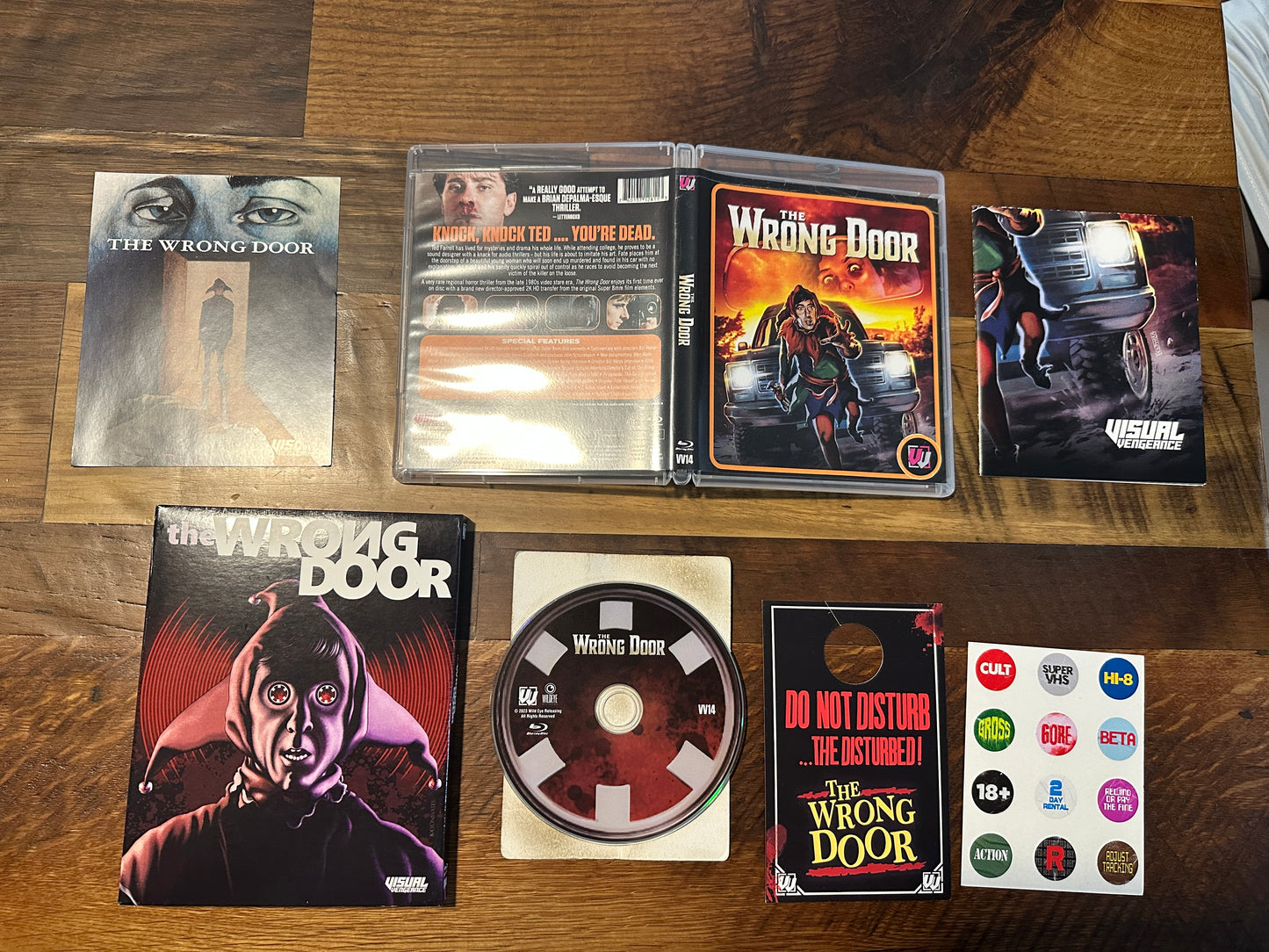 The Wrong Door (Blu ray, Visual Vengeance, Slipcover, Poster)