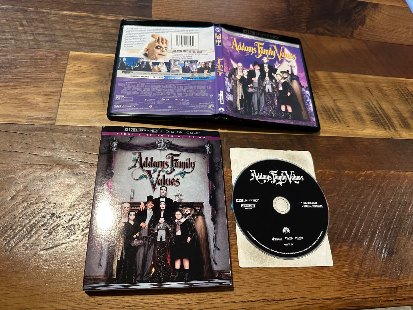Addams Family Values 4K Ultra HD-Paramount-Slipcover-No Digital-