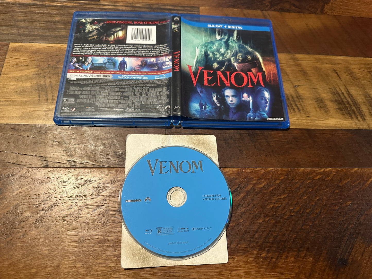Venom (Blu ray, Paramount, 2005 Classic, Widescreen, No Digital)