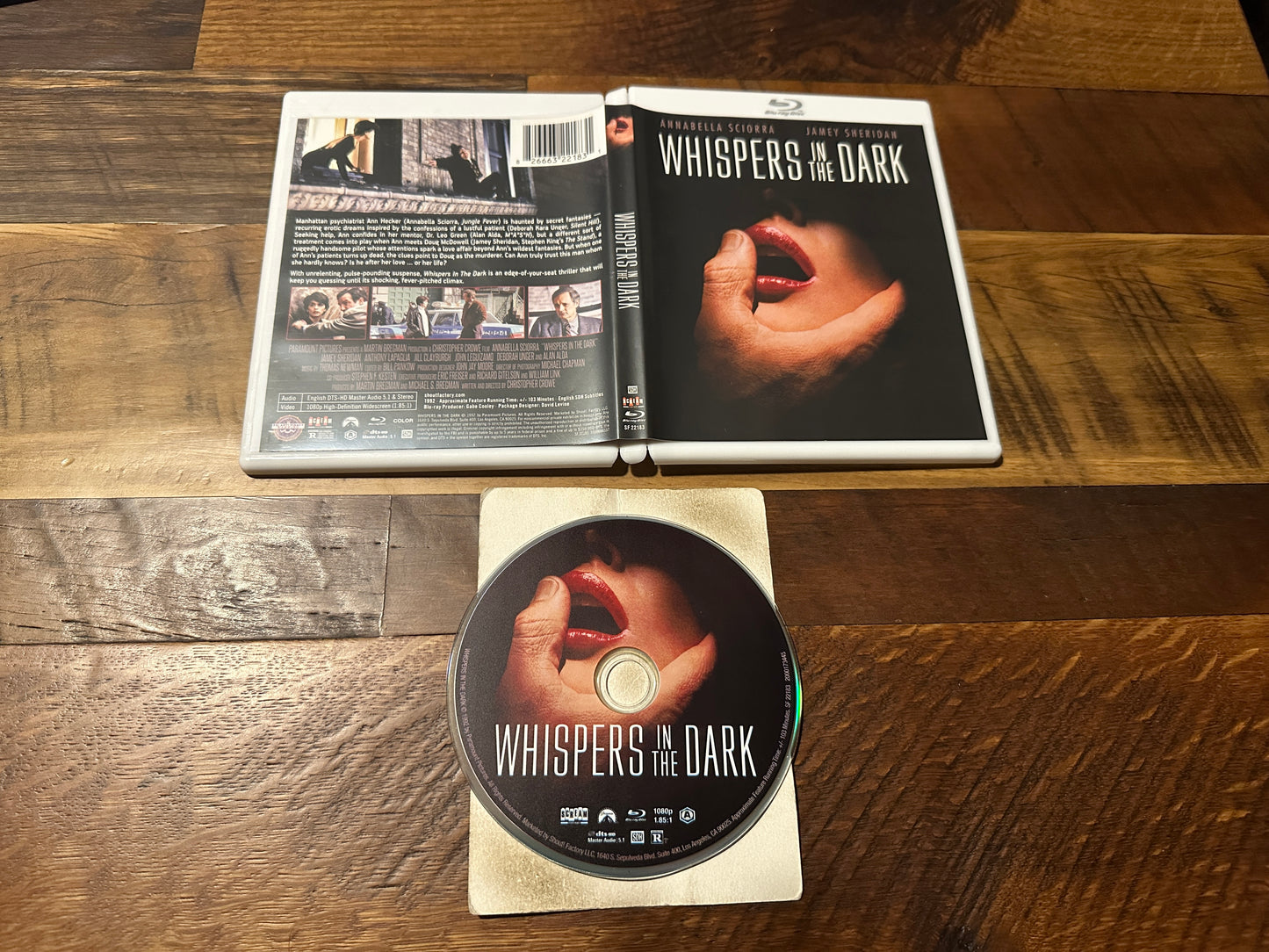Whispers In The Dark (Blu ray, Scream Factory, 90’s Classic, Widescreen)