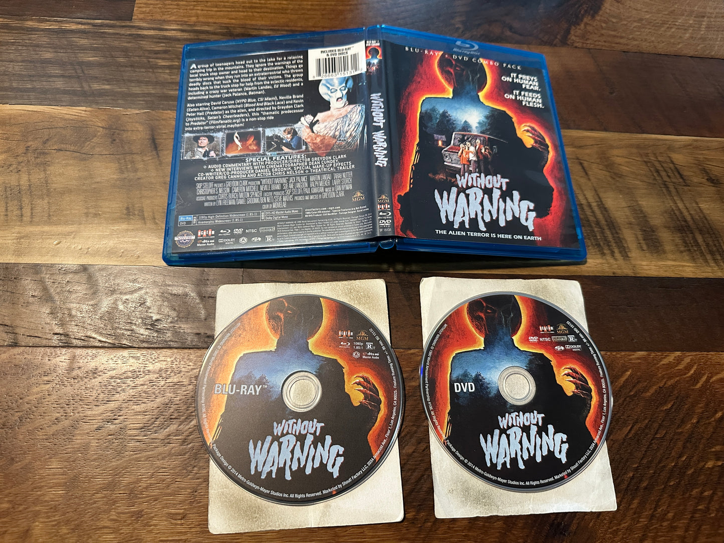 Without Warning (Blu ray/DVD, Scream Factory, 80’s Classic Horror)