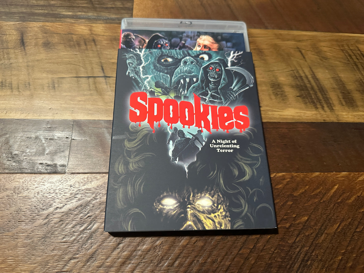 Spookies (Blu ray, Vinegar Syndrome, OG Slipcover, 80’s Classic Horror)