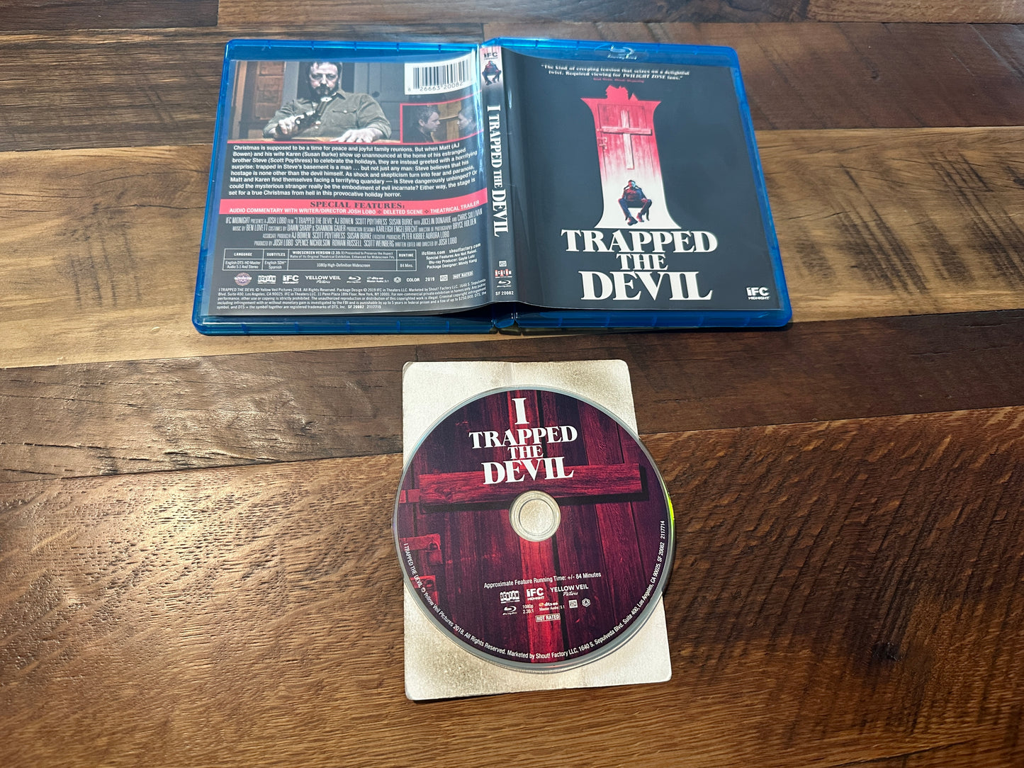 Trapped The Devil (Blu ray, Scream Factory, 2019 Classic, Widescreen)