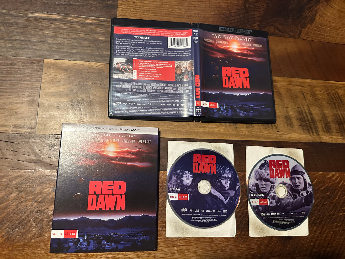 Red Dawn (4K Ultra HD/Blu ray, Shout Select, Slipcover, Collector’s Edition)