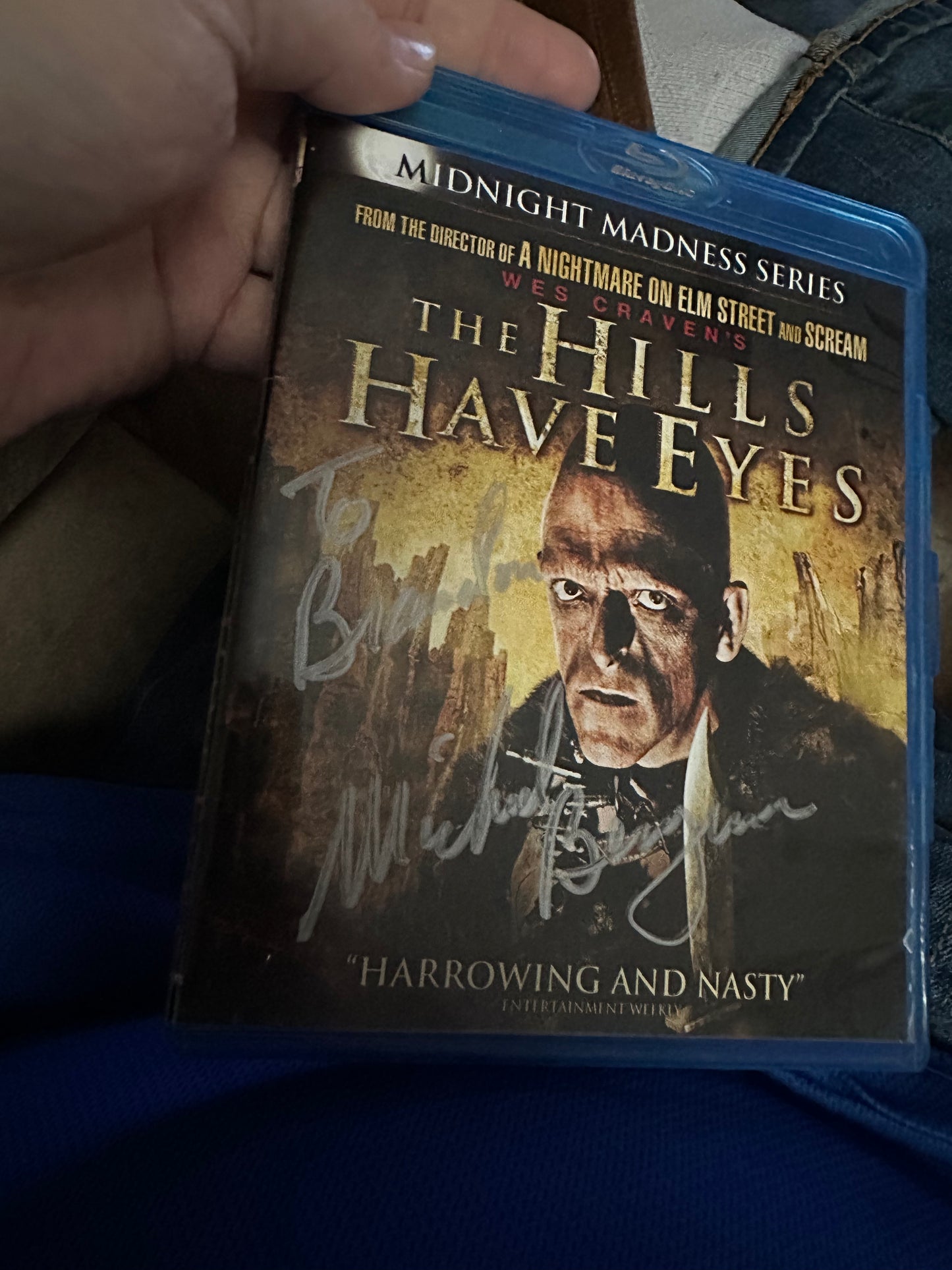 The Hills Have Eyes 1977 Blu ray-Michael Berryman Signed-Midnight Madness
