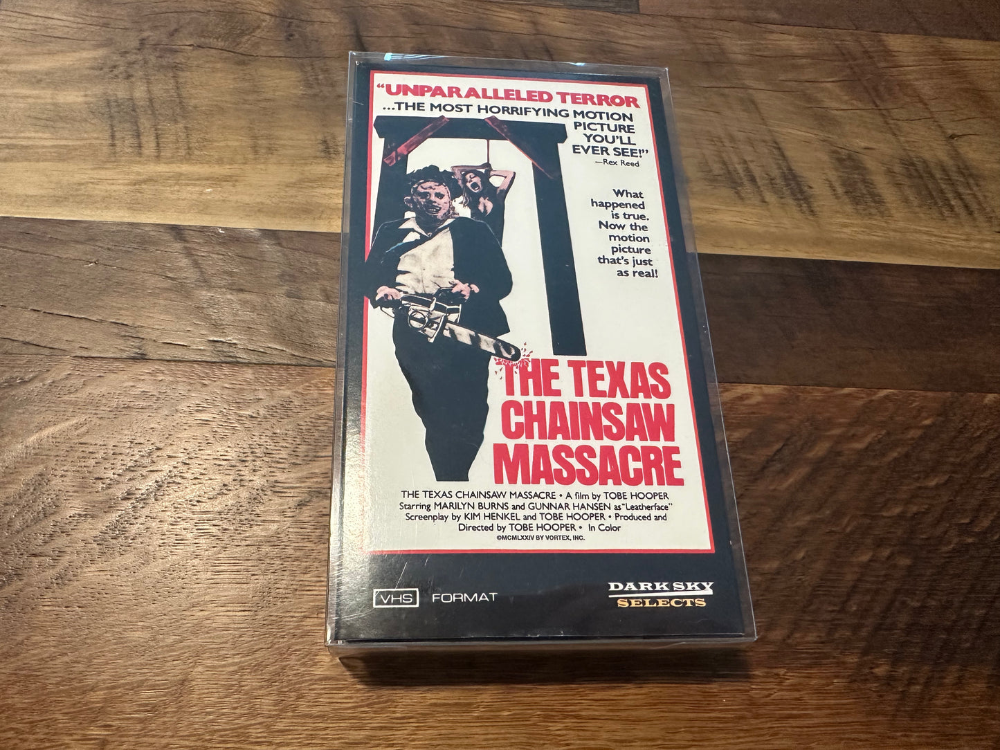 Texas Chainsaw Massacre 4k Ultra/VHS-50th Anniversary Ed-Chainsaw Prop