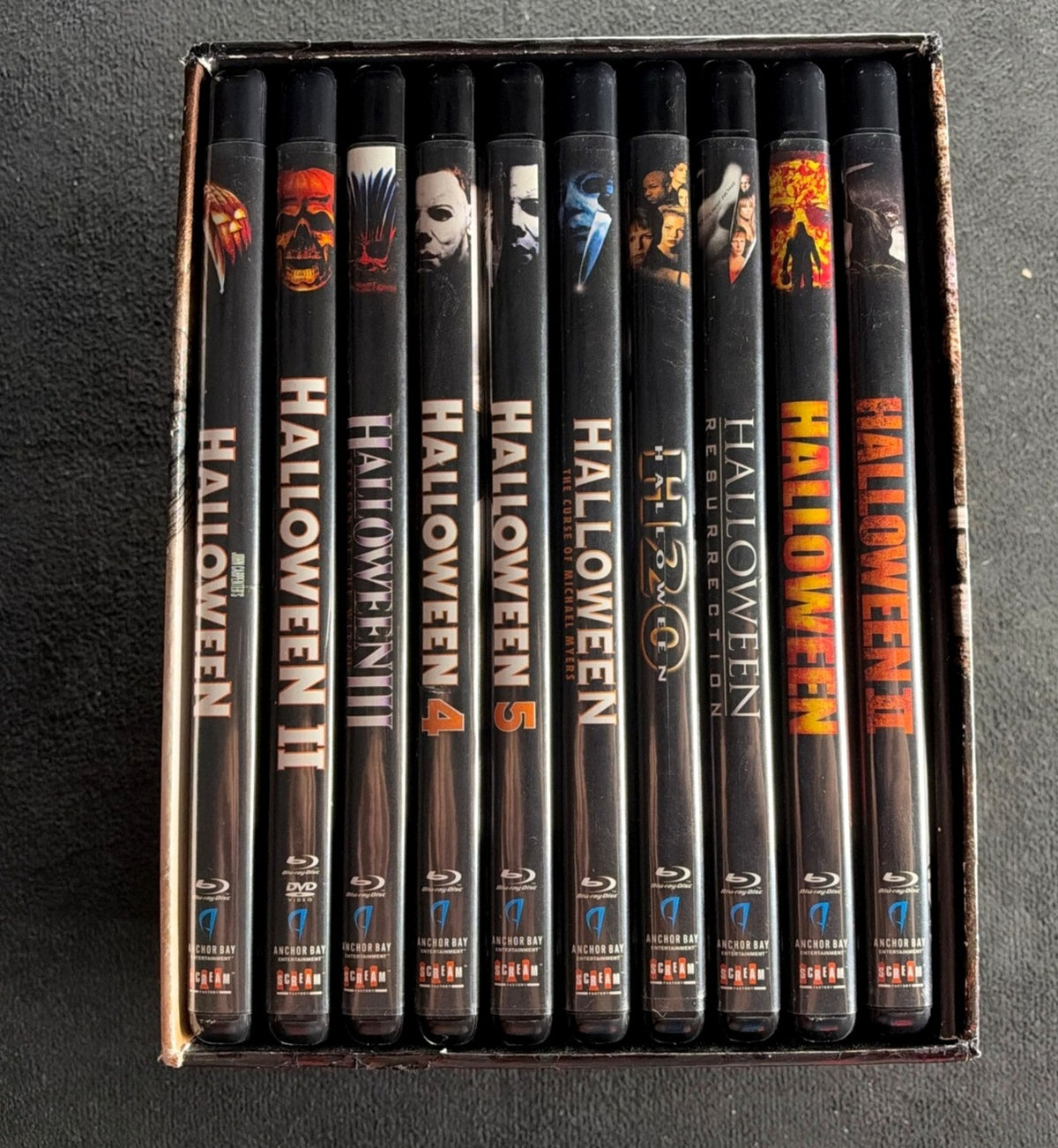 Halloween: The Complete Collection 15-Disc Deluxe Ed (Blu-ray, Scream Factory)