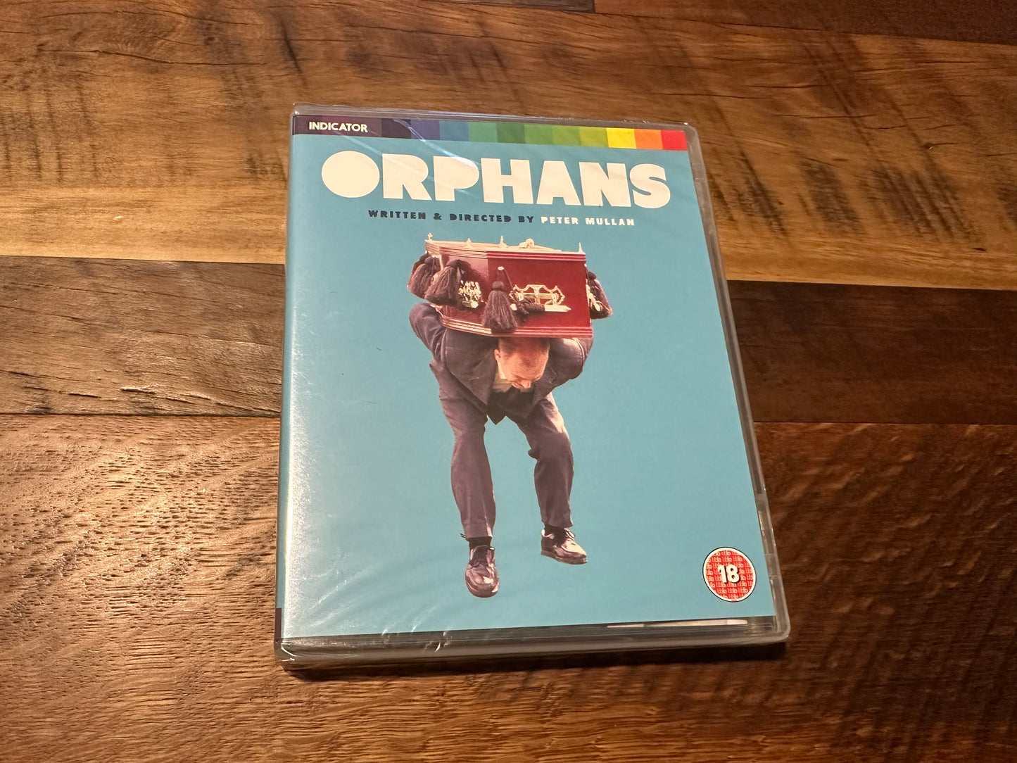 Orphans Blu ray-Indicator-Limited Ed-Booklet-90’s Classic-Region Free-New