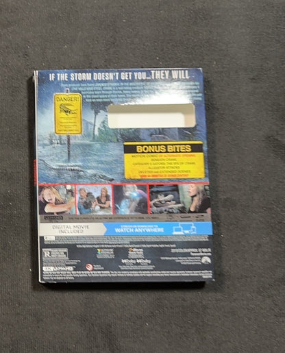 Crawl (4K Ultra HD, Paramount, Slipcover, Crocodile Horror, Widescreen)