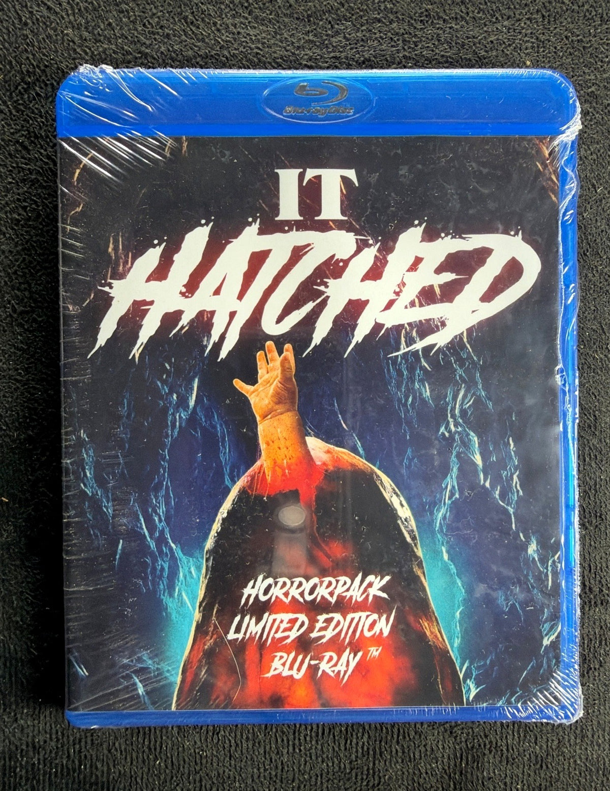 It Hatched (Blu-ray, HorrorPack, 2021 Horror Classic, Widescreen, NEW/Sealed)