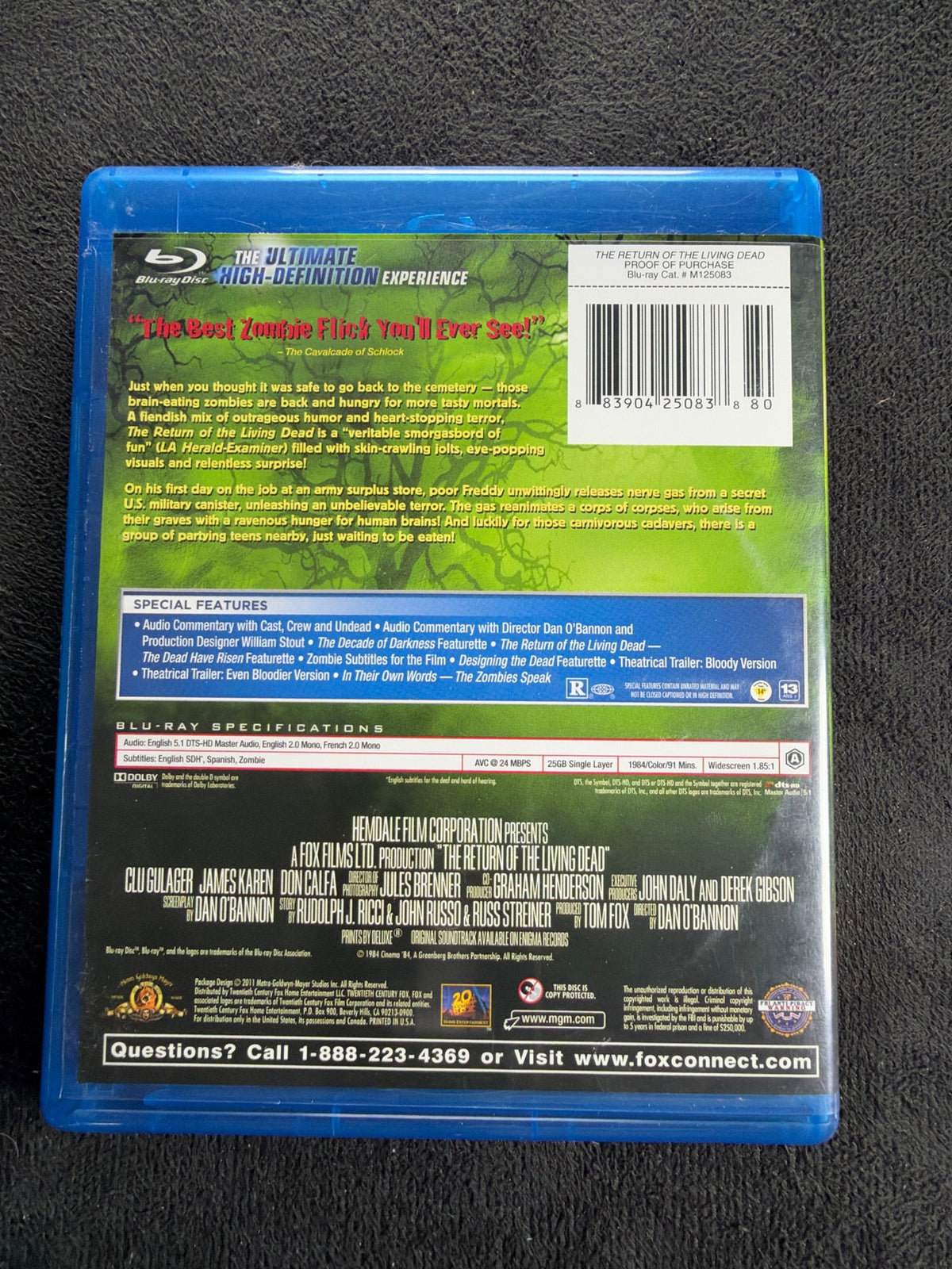 The Return of the Living Dead  (Blu-ray, MGM, Signed By Linnea Quigley)