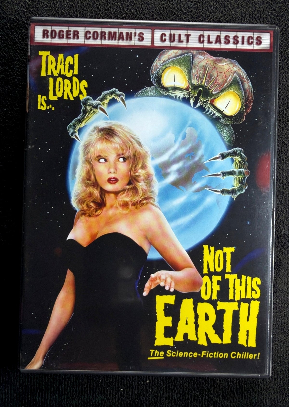 Not of This Earth (DVD, Shout Factory, Roger Corman's Cult Classics)