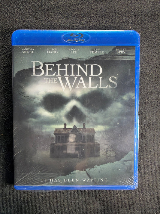 Behind the Walls (Blu-ray, HorrorPack, 2018 Horror, Widescreen, NEW/Sealed)