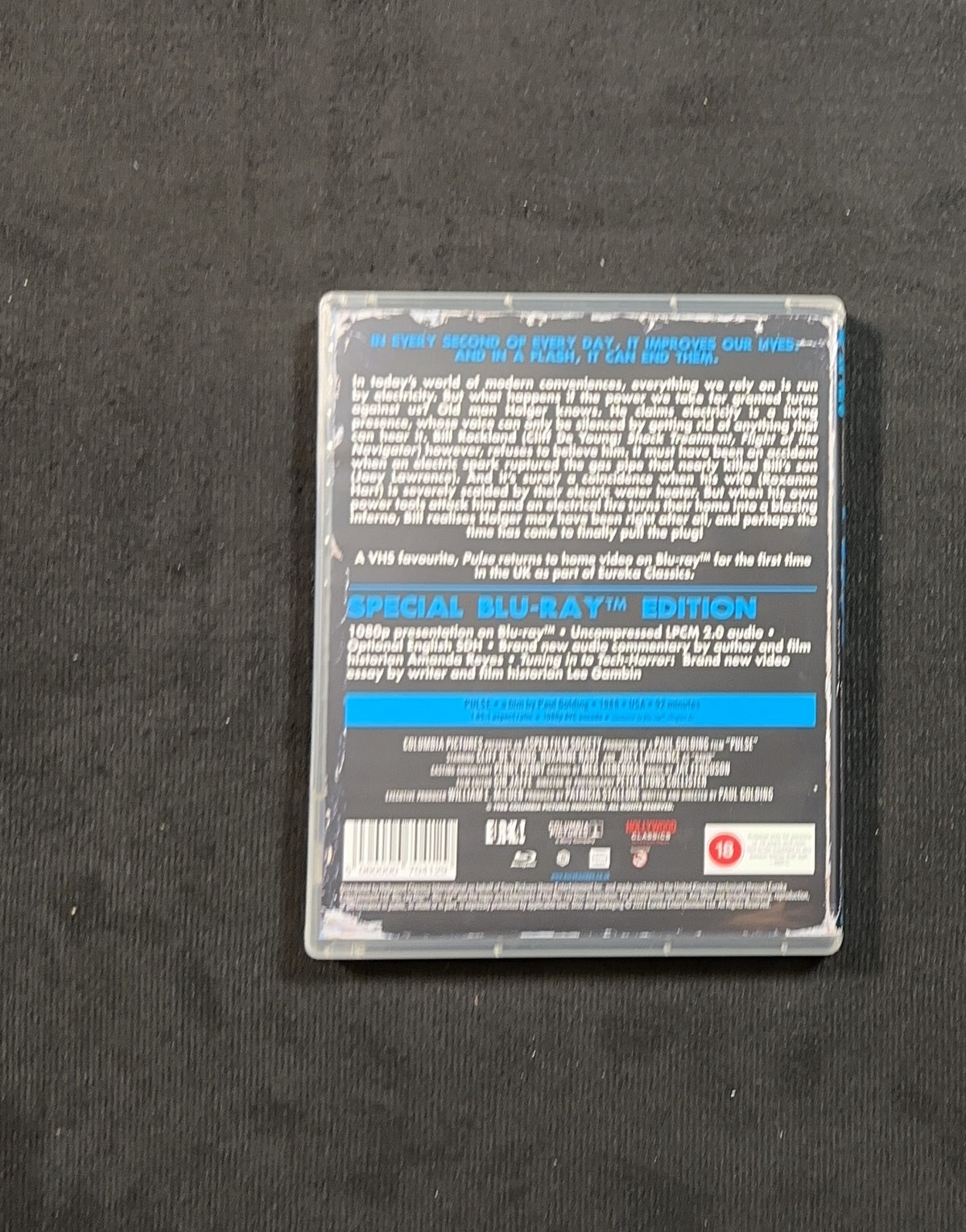 Pulse (Blu-ray, Euereka Ent, Slipcover, Booklet, 80's Horror Classic)