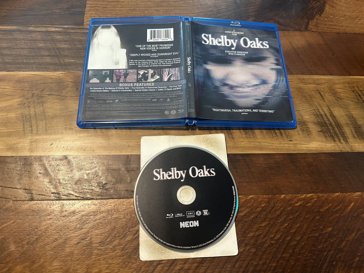 Shelby Oaks (Blu ray, Neon, 2024 Modern Horror, Widescreen)