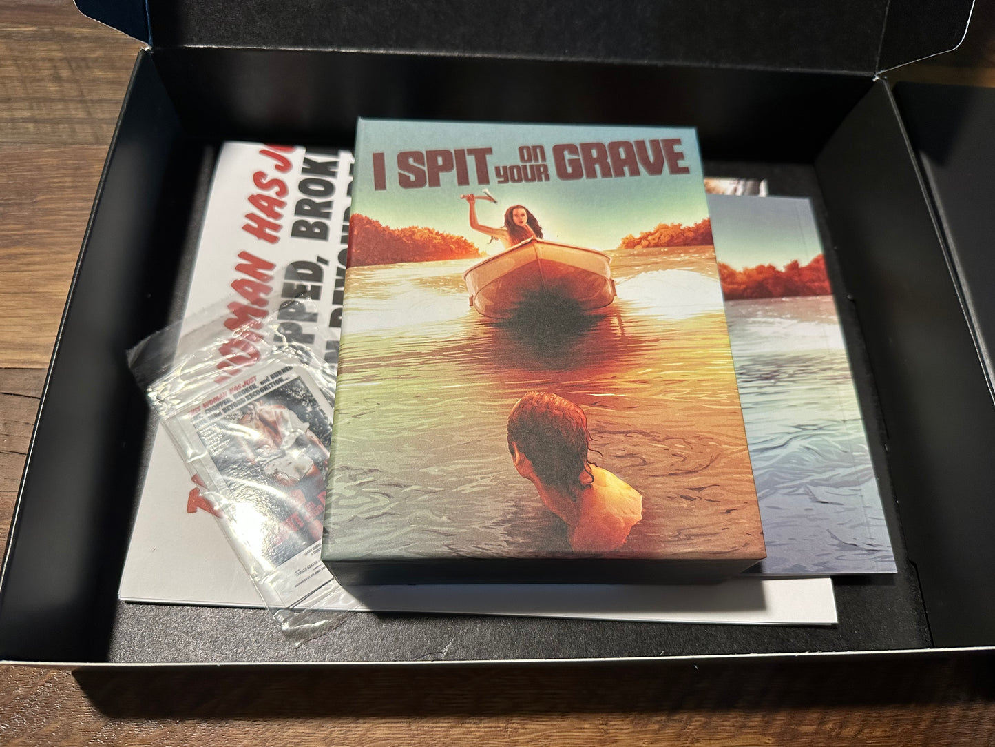 I Spit On Your Grave Blu ray-Deluxe 3 Disc Set-Ronin Flix-Poster