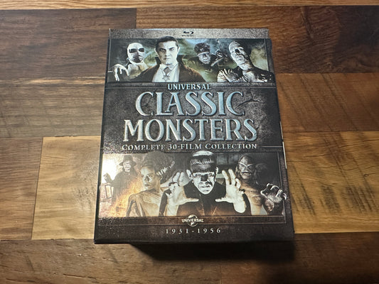 Universal Classic Monsters Complete 30 Film Collection Blu ray-Boxset
