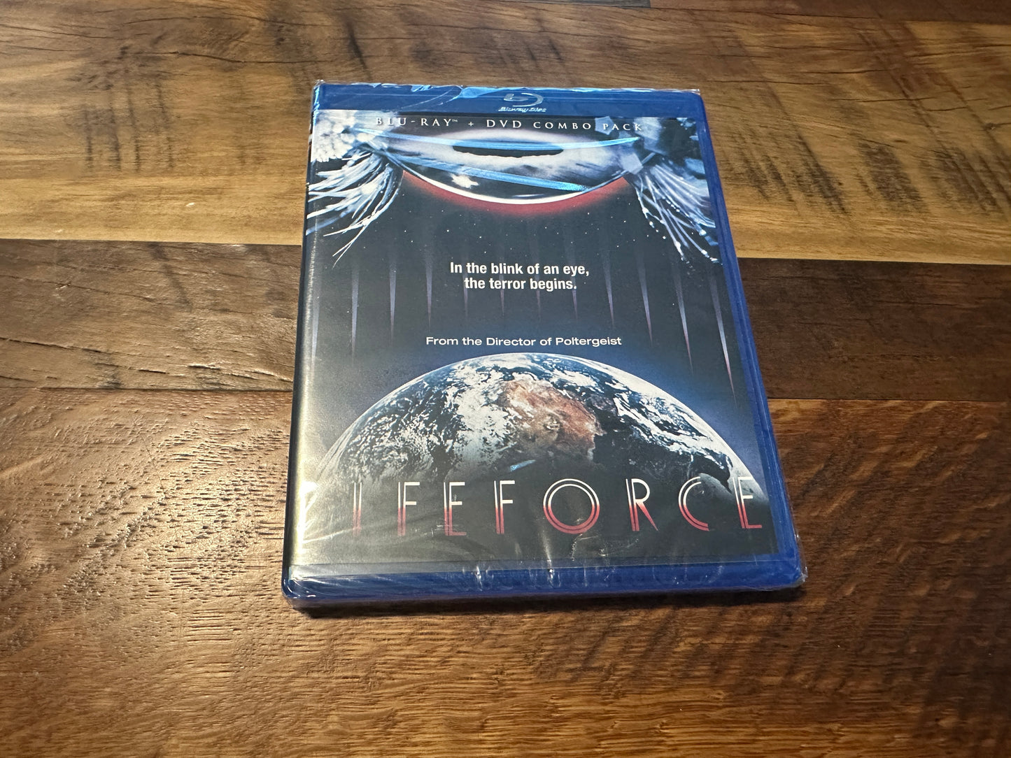 Lifeforce (Blu ray/DVD, Scream Factory, 80’s Classic, NEW/Sealed)