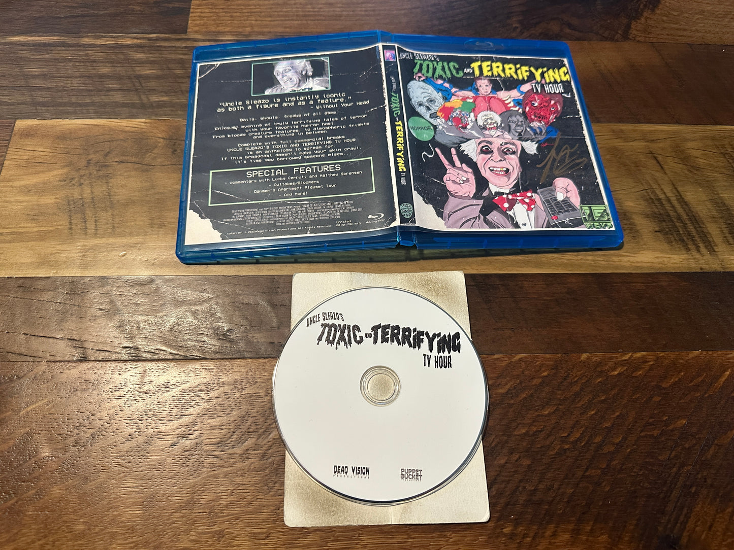 Uncle Sleazo’s Toxic And Terrifying TV Hour (BD-R, Dead Vision, Signed)