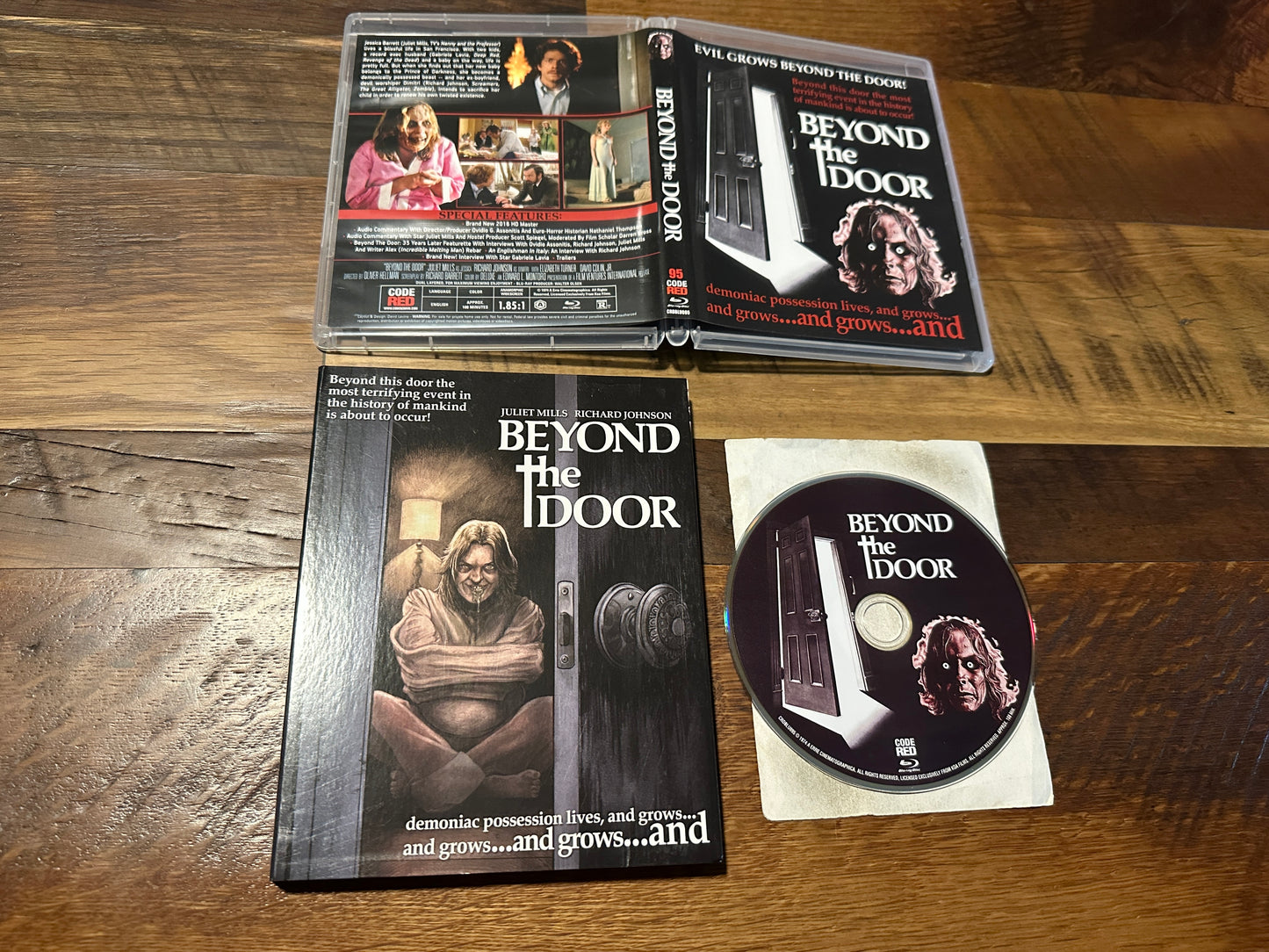 Beyond the Door (Blu ray, Code Red, 70’s Horror Classic, Slipcover)