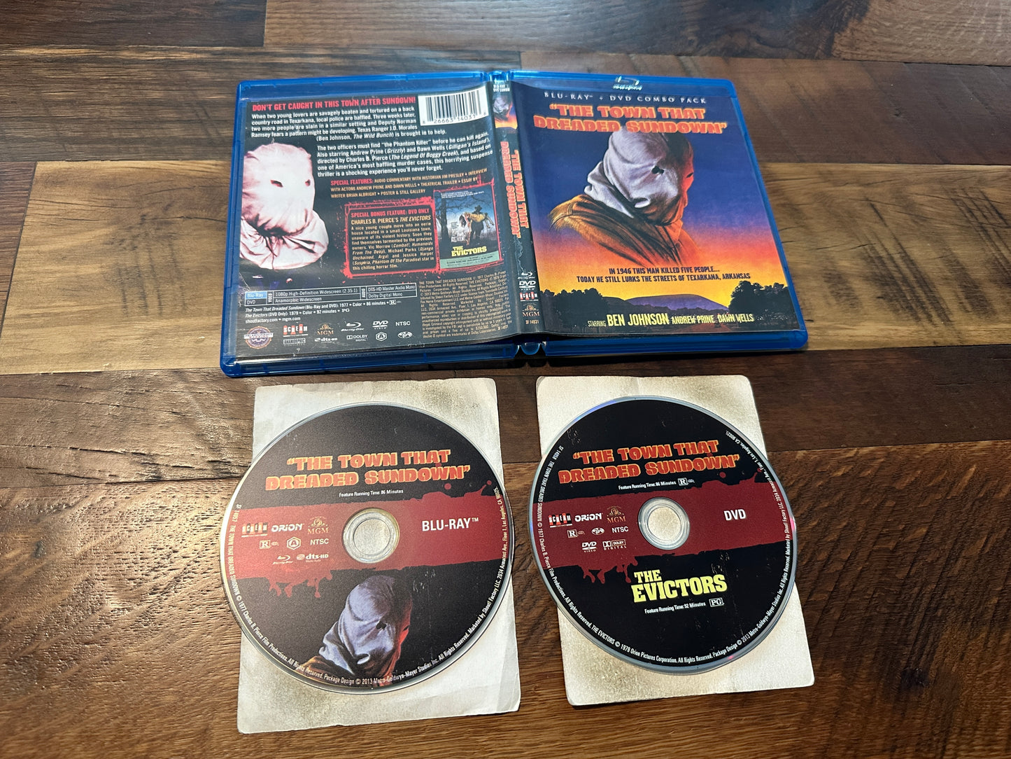 The Town That Dreaded Sundown (Blu ray/DVD, Scream Factory, 70’s Horror)