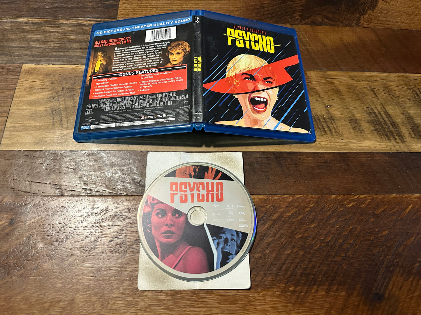 Psycho (Blu ray, Universal, Alfred Hitchcock 60’s Classic Horror, Widescreen)