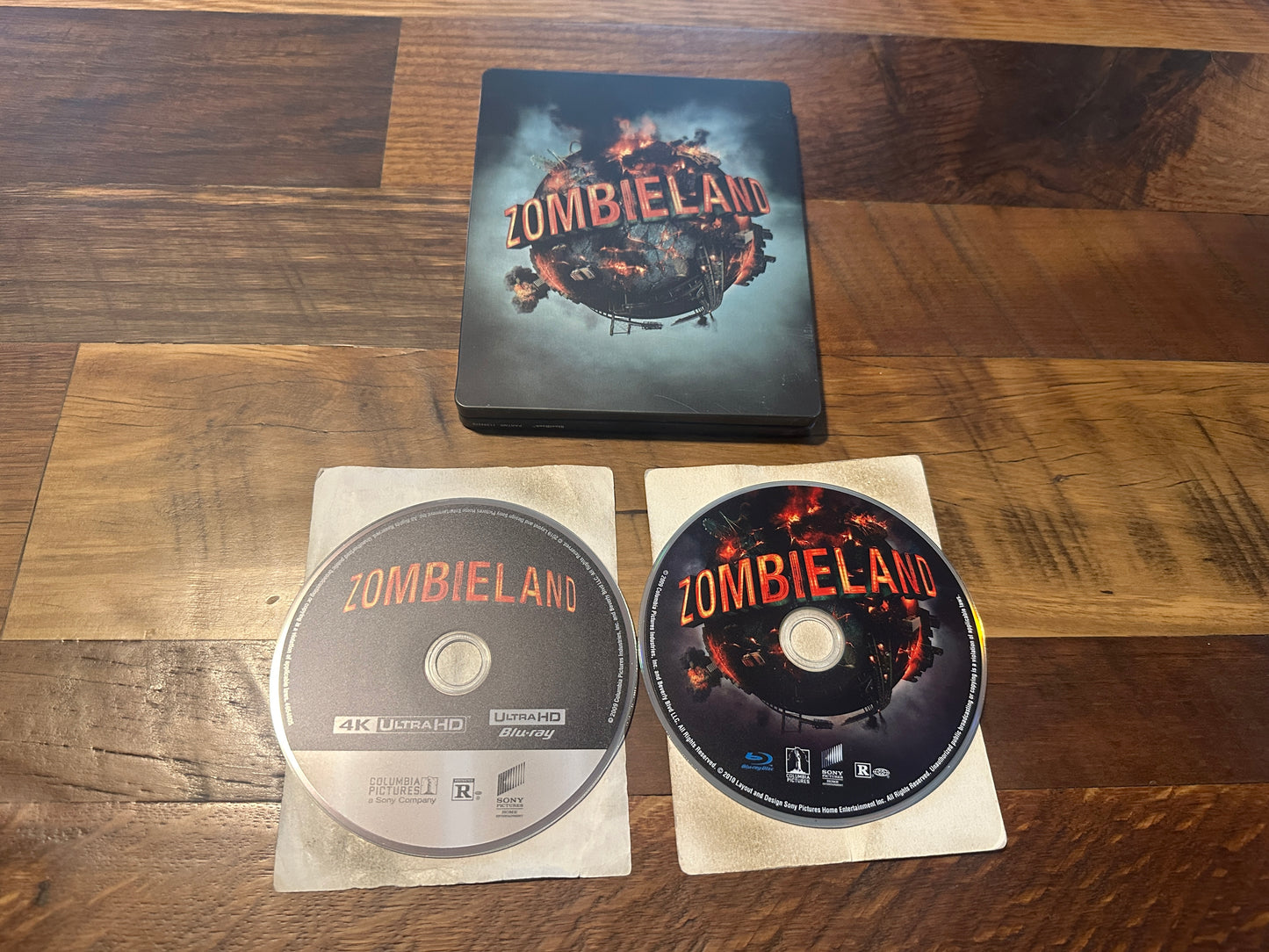 Zombieland 4K Ultra HD, Steelbook, Sony, Woody Harrelson, No Dig)