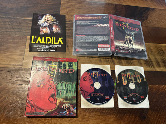 The Beyond (Blu ray, Blue Underground, Glow In the Dark Slipcover)
