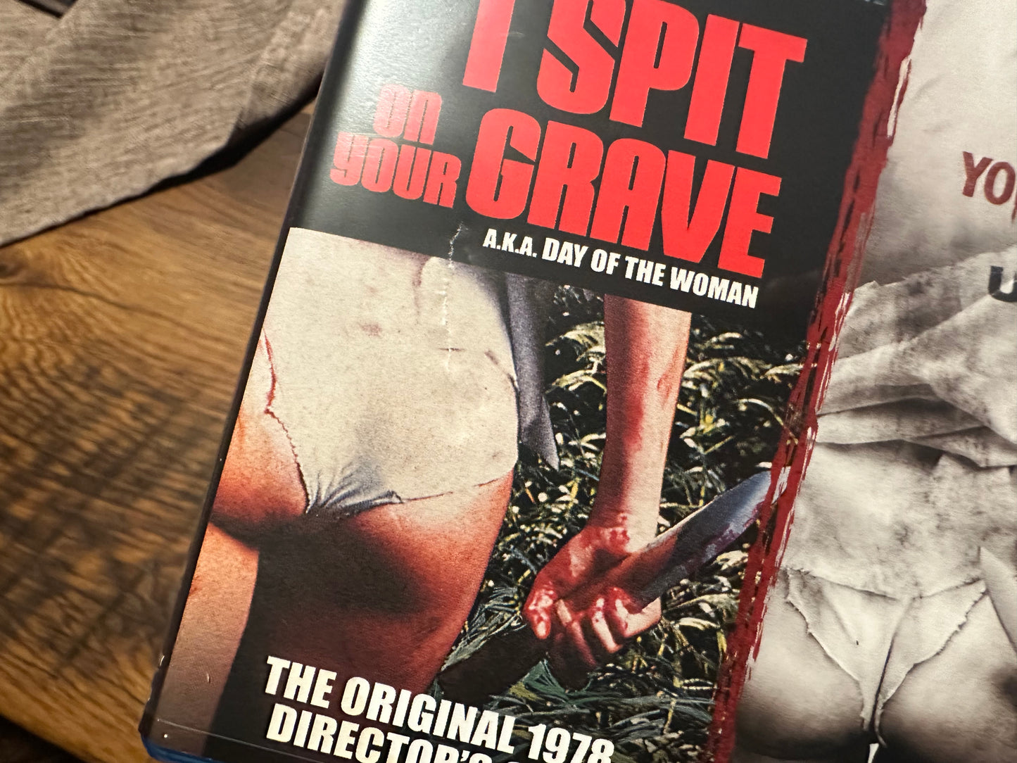 I Spit On Your Grave Original & Remake Blu ray-Double Feature-2 Disc