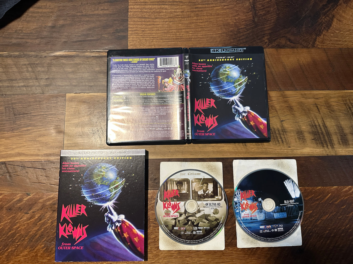 Killer Klowns From Outer Space (4K Ultra HD/Blu ray, Scream Factory,Slipcover)